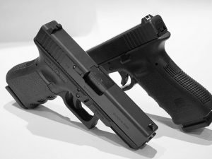 PISTOLA GLOCK G-19 GEN3 CAL. 9MM (BLUE LABEL)