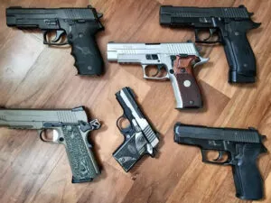 PISTOLAS CALIBRE .22LR / .380AUTO / .38TPC